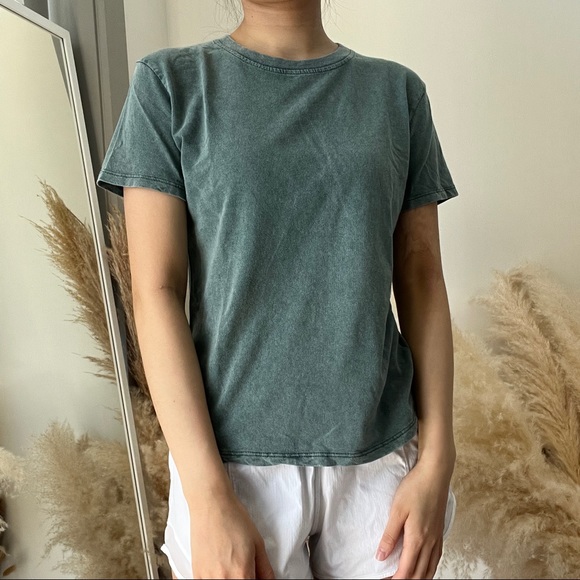 Brandy Melville Vintage Wash Green Tee - Picture 3 of 9